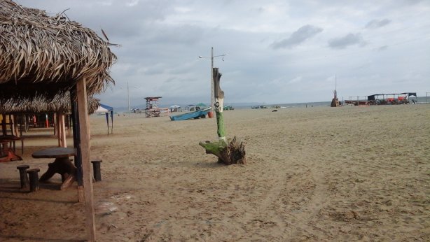 Canoa Beach looking south